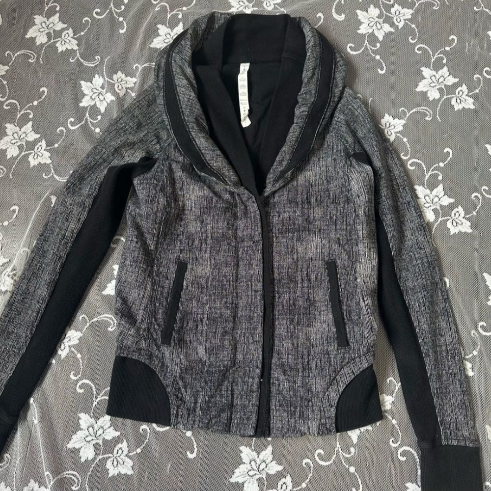 Lululemon To Class Jacket - Picture 11 of 15
